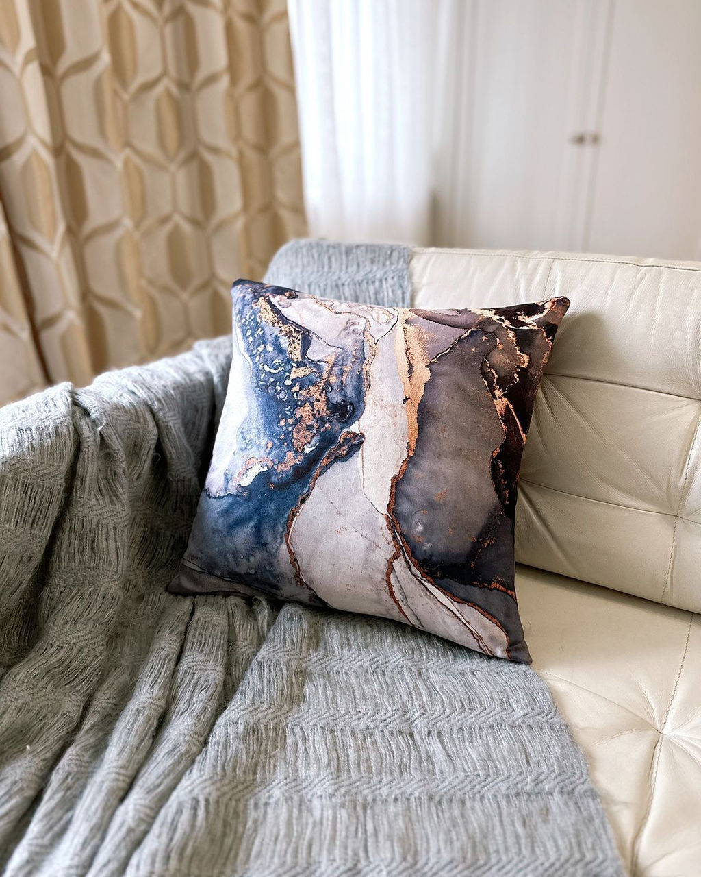 Декоративная наволочка P052