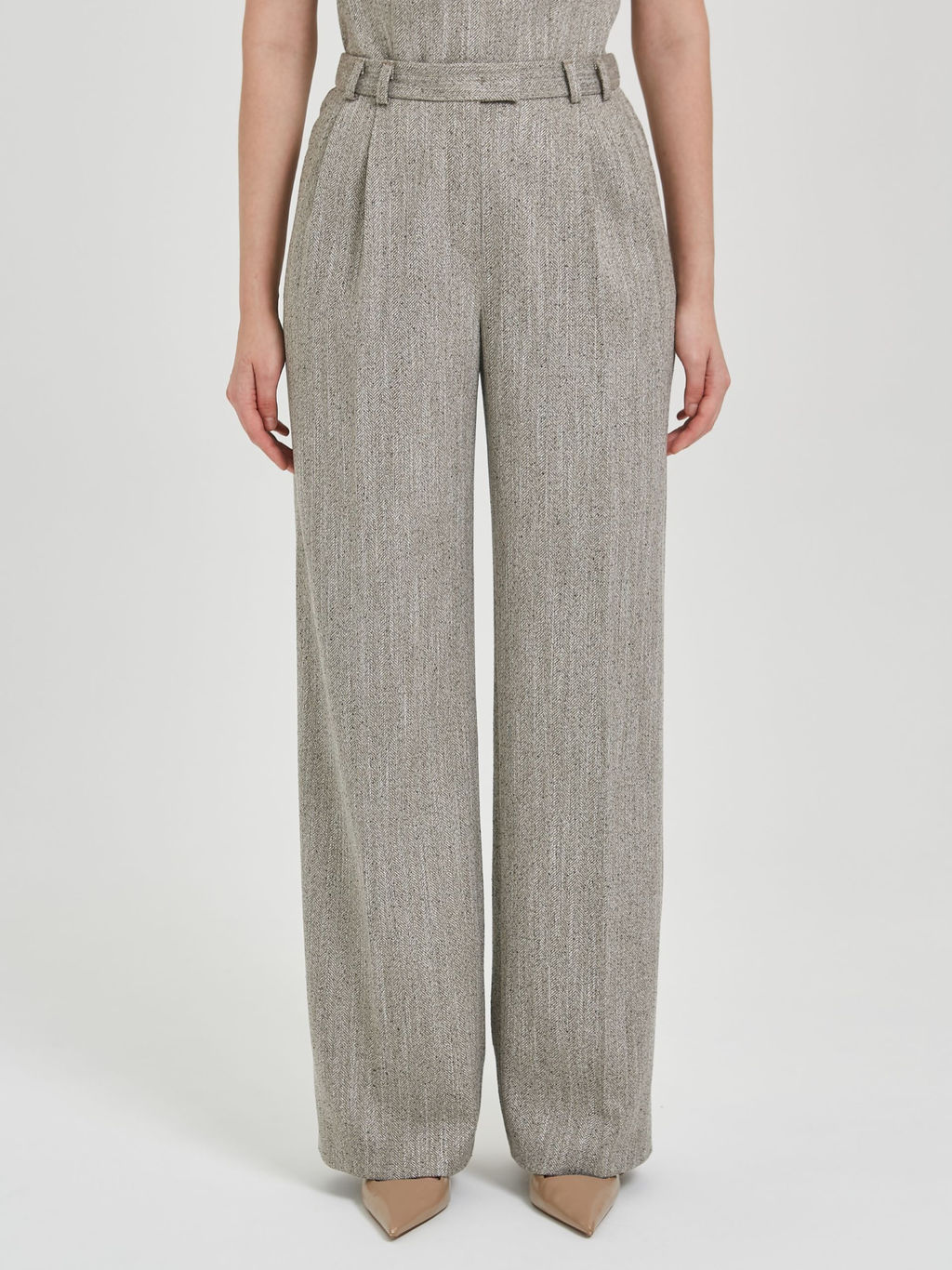 Брюки со стрелками