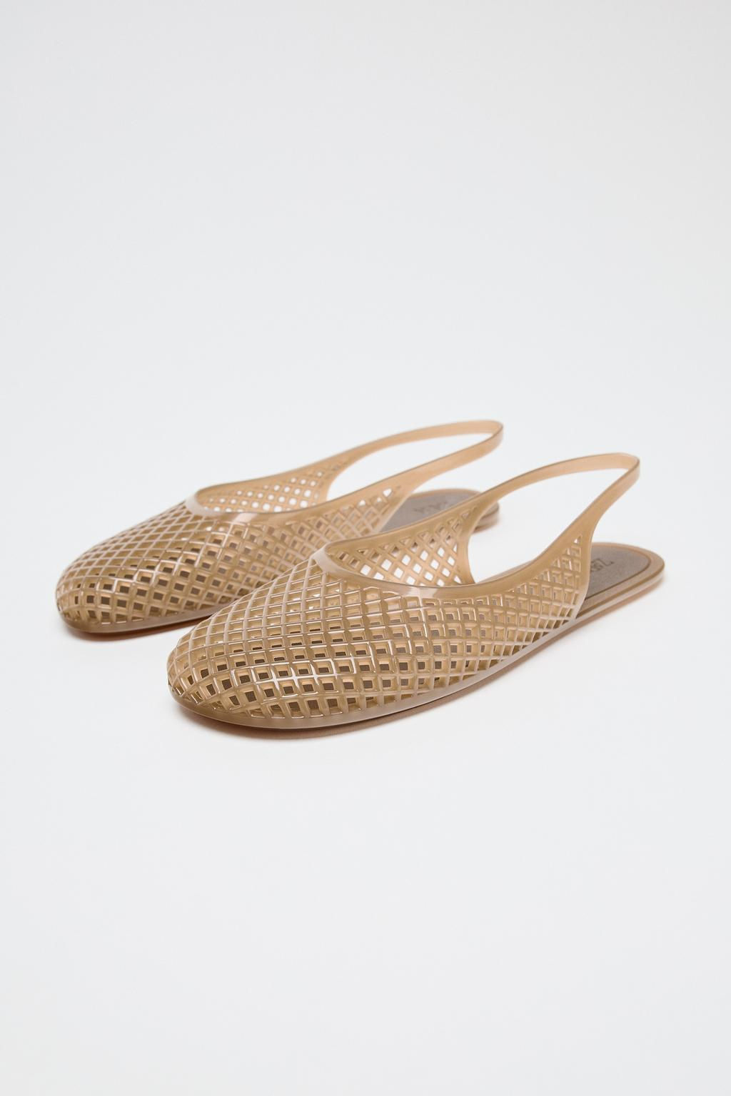 RUBBERISED-EFFECT SLINGBACK SHOES - Zara фото 8