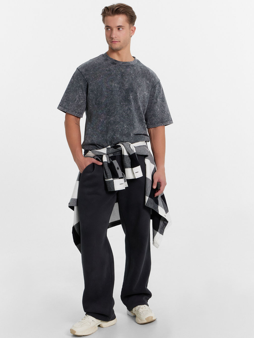 Брюки мужские серые в технике фаст-дай серый фаст дай 181246