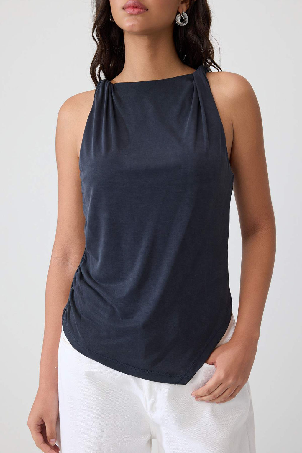 Antrasit D_z Fitted Kay_k Yaka Kolsuz Asimetrik Modal _rme Bluz TWOSS26BZ00981 - Trendyolmilla фото 3