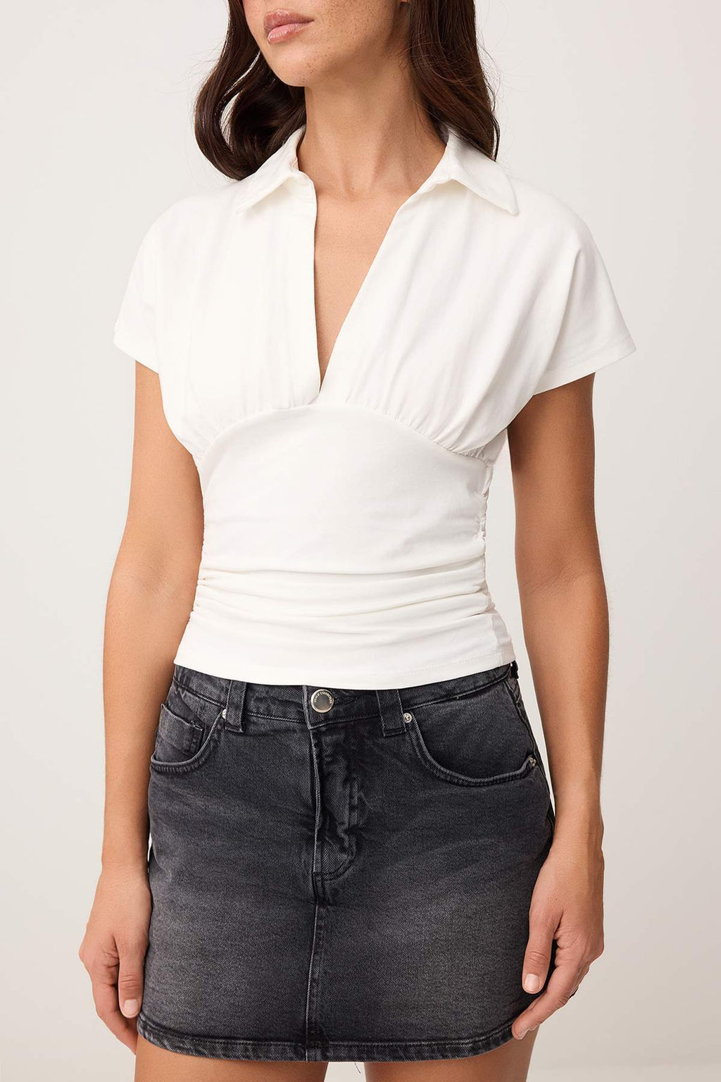 Siyah Az Esnek Mini Denim Sort Etek TWOSS26SR00052 - Trendyolmilla фото 6