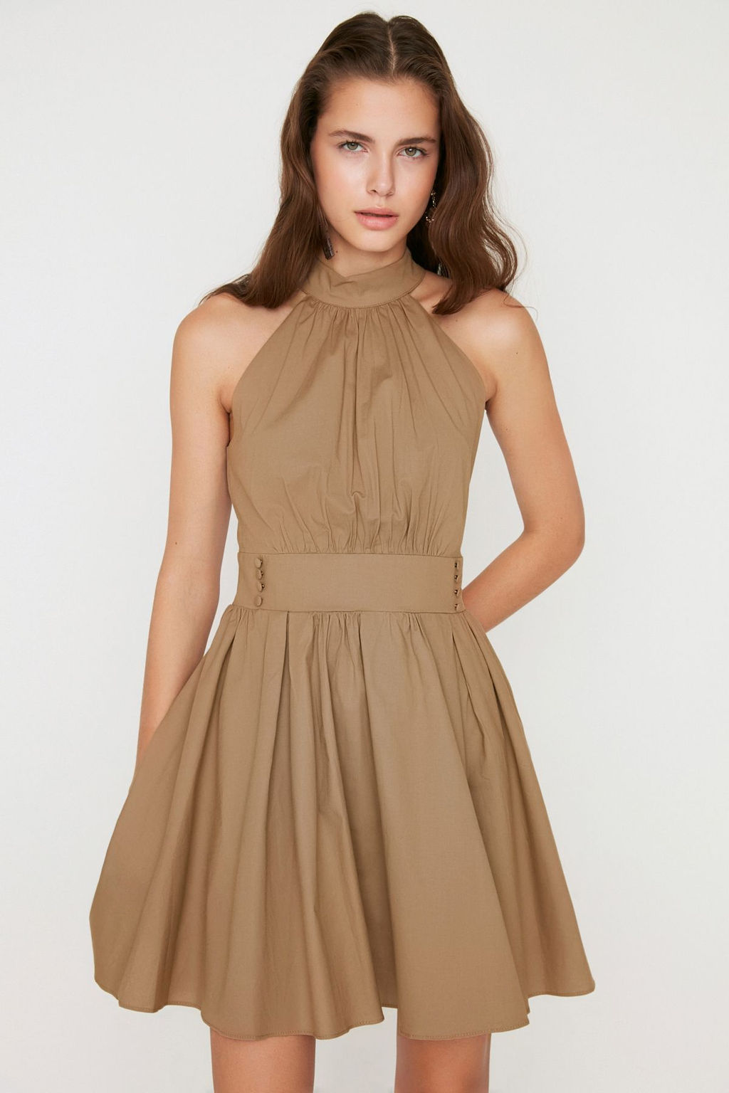 Taba Halter Yaka A Kesim Pilili Mini Dokuma Elbise TWOSS21EL1527 - Trendyolmilla фото 3
