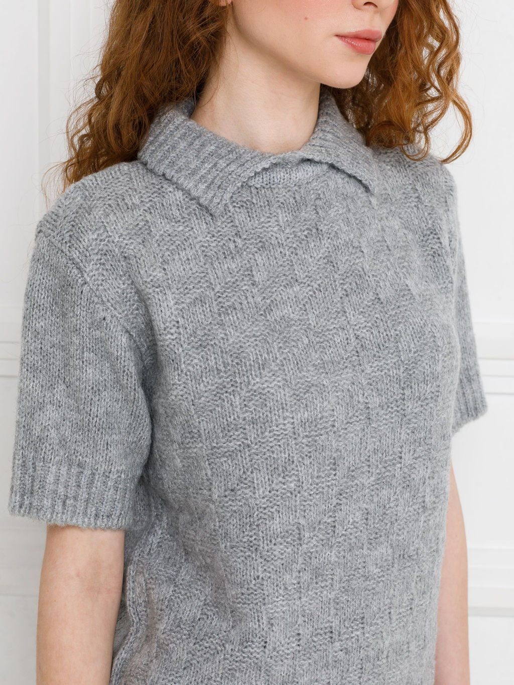 Блузка вязаная