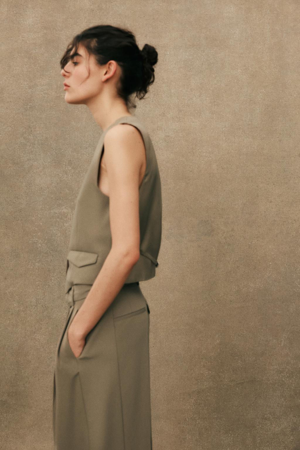 WAISTCOAT WITH CONTRAST BACK - Zara фото 3