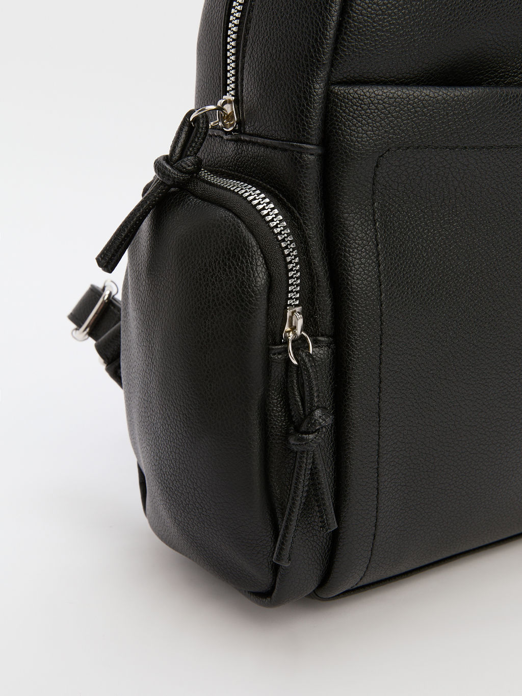 Женский рюкзак TAMARIS Артикул 4476181, черный  фото 4