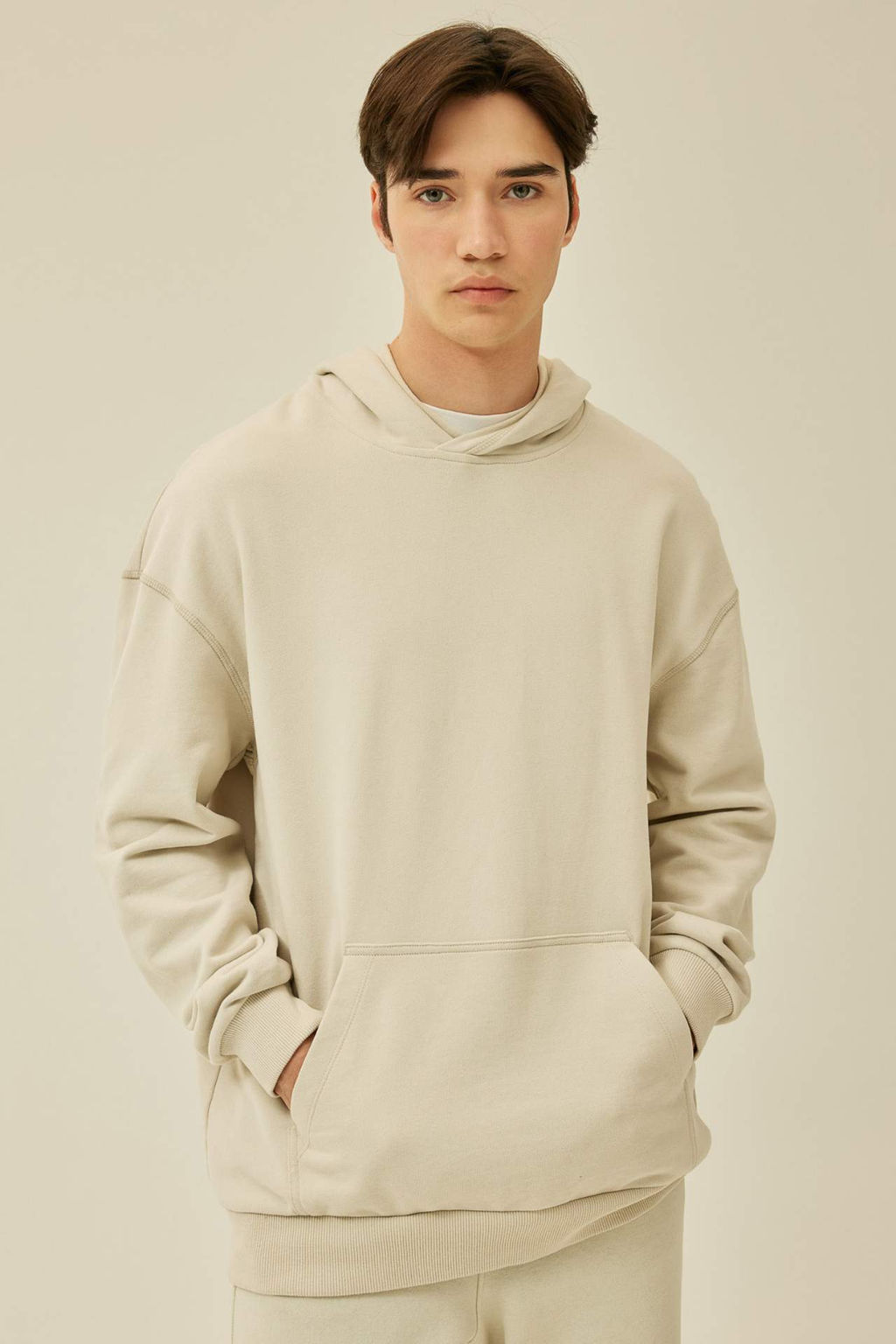 Comfort Regular Fit Rahat Kal?p Kapusonlu Kanguru Cepli Basic Duz Sweatshirt - Defacto фото 3