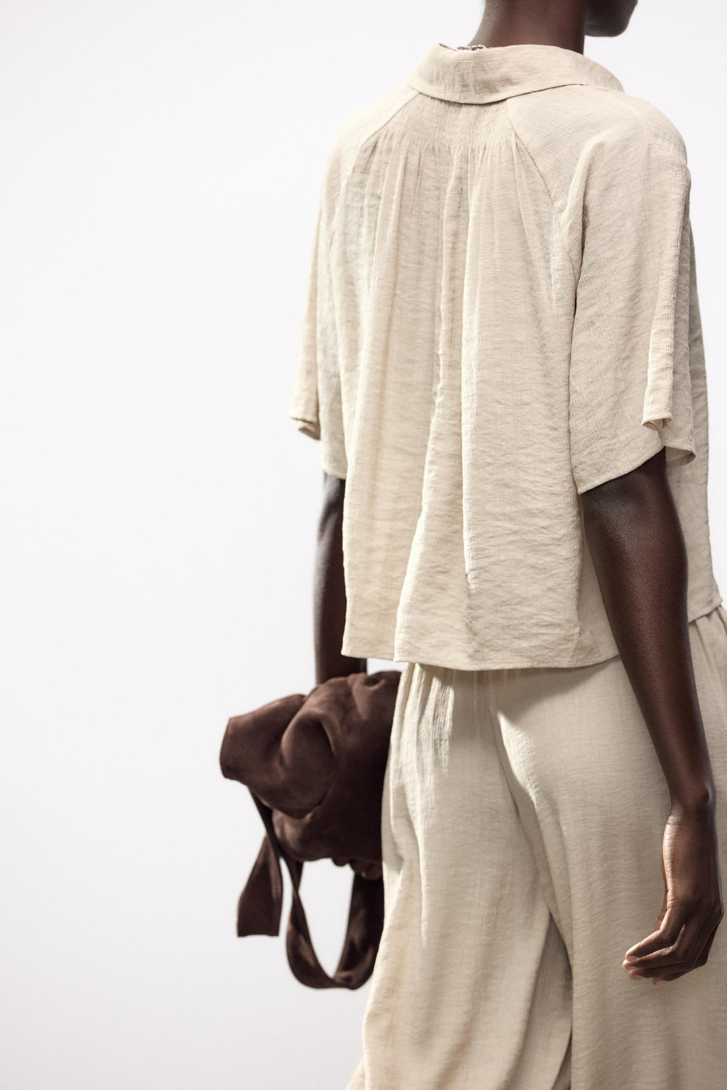 SHORT SLEEVE SHIRT
