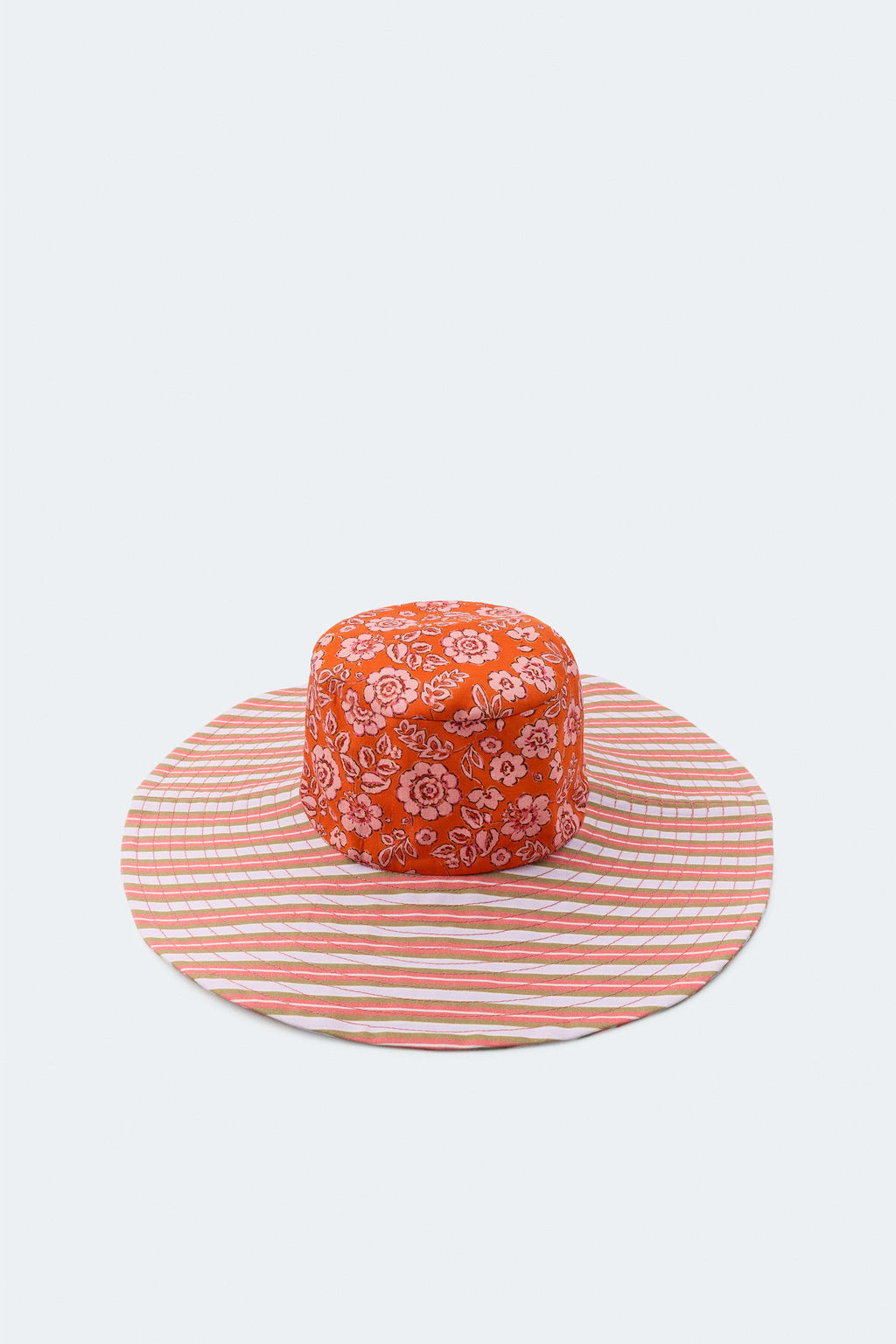 GORRO ESTAMPADO LIMITED EDITION / Estampado - Zara фото 6
