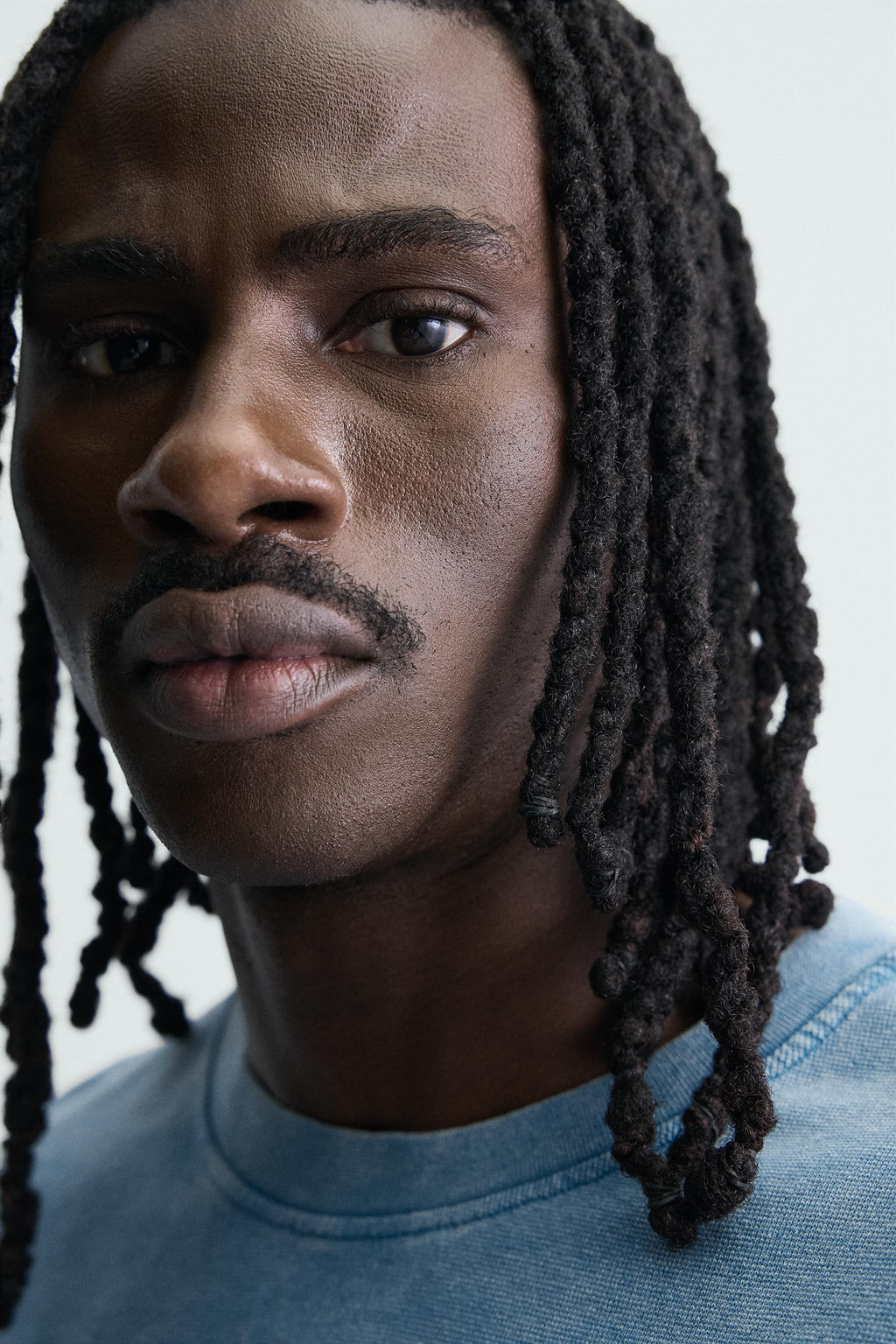 SUDADERA BOXY FIT ESTRUCTURA / Azul - Zara фото 5