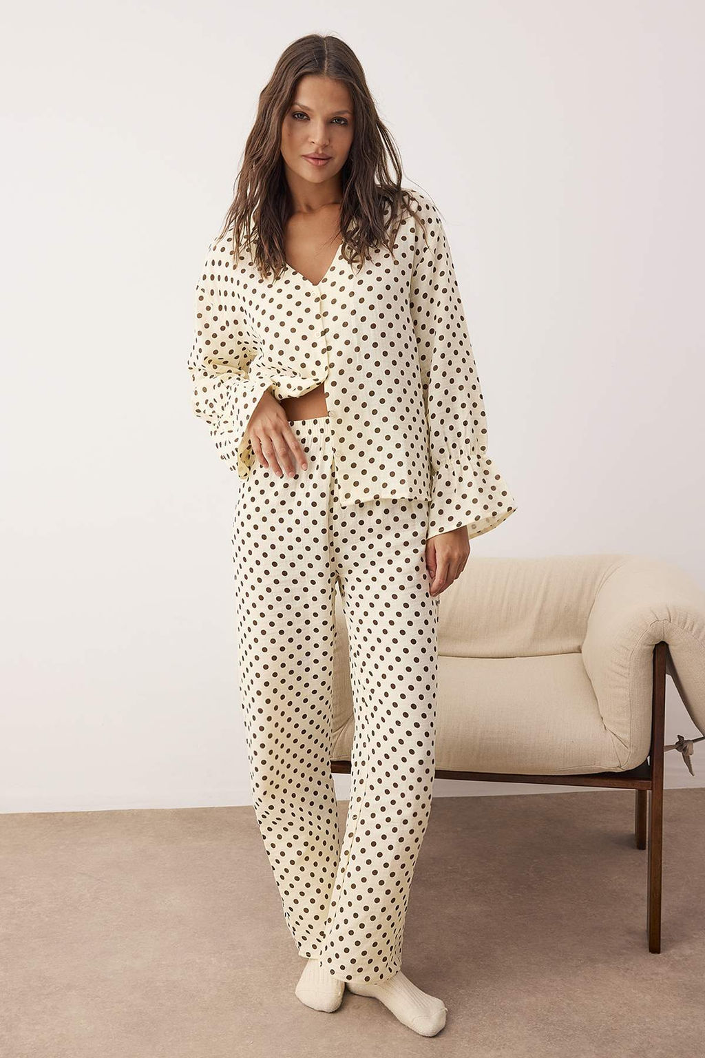 Ekru Puantiyeli Muslin Dokuma Pijama Tak?m? THMAW26PT00178 - Trendyolmilla фото 2