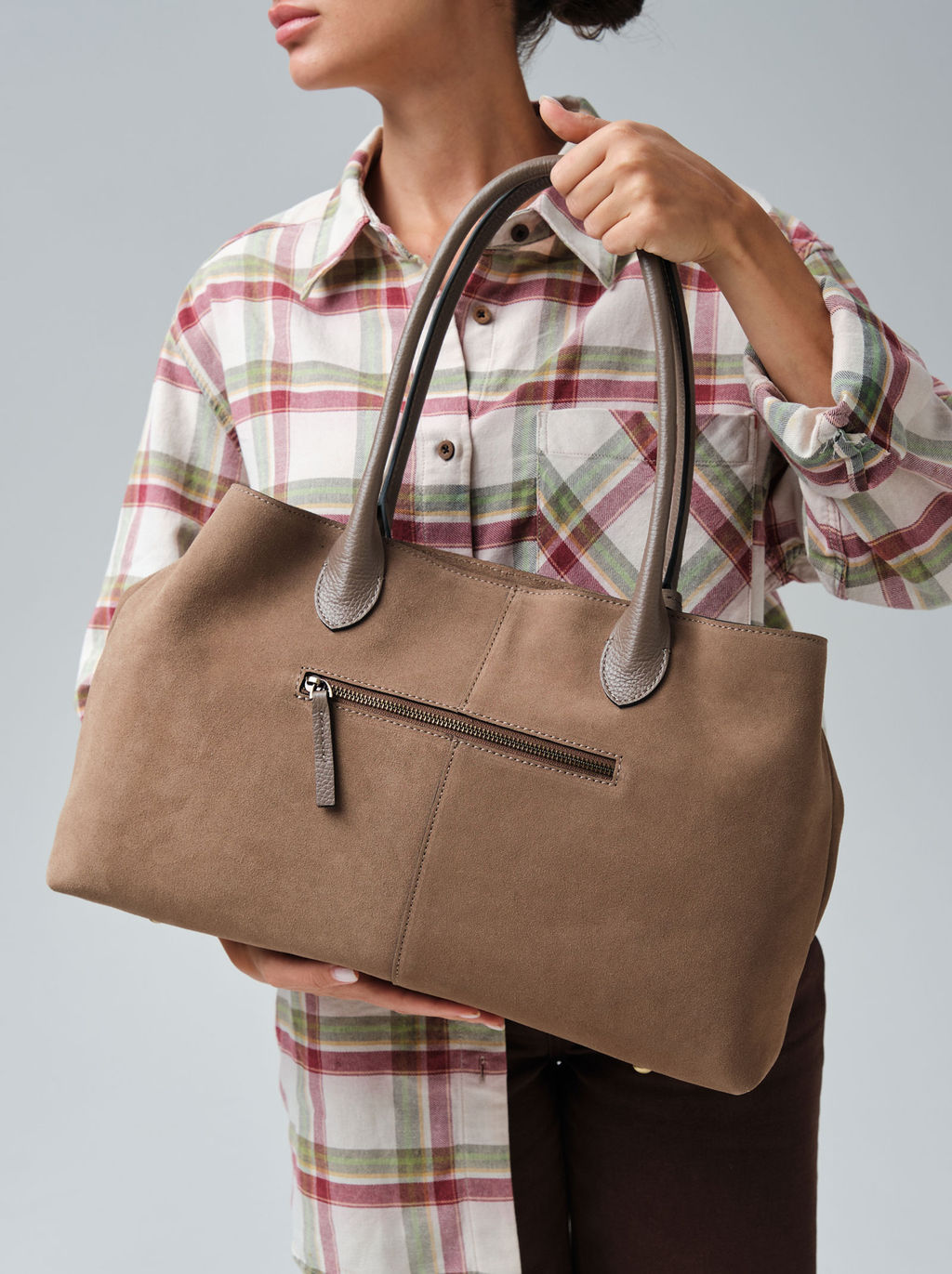 Замшевая сумка Daniela DBR 31375 серо-коричневый фото 4