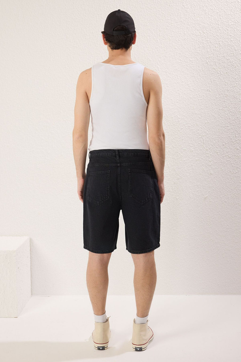 TRENDYOL MAN Mavi Baggy Fit More Sustinable Kot Sort TMNSS25SR00054 - Trendyolmilla фото 4