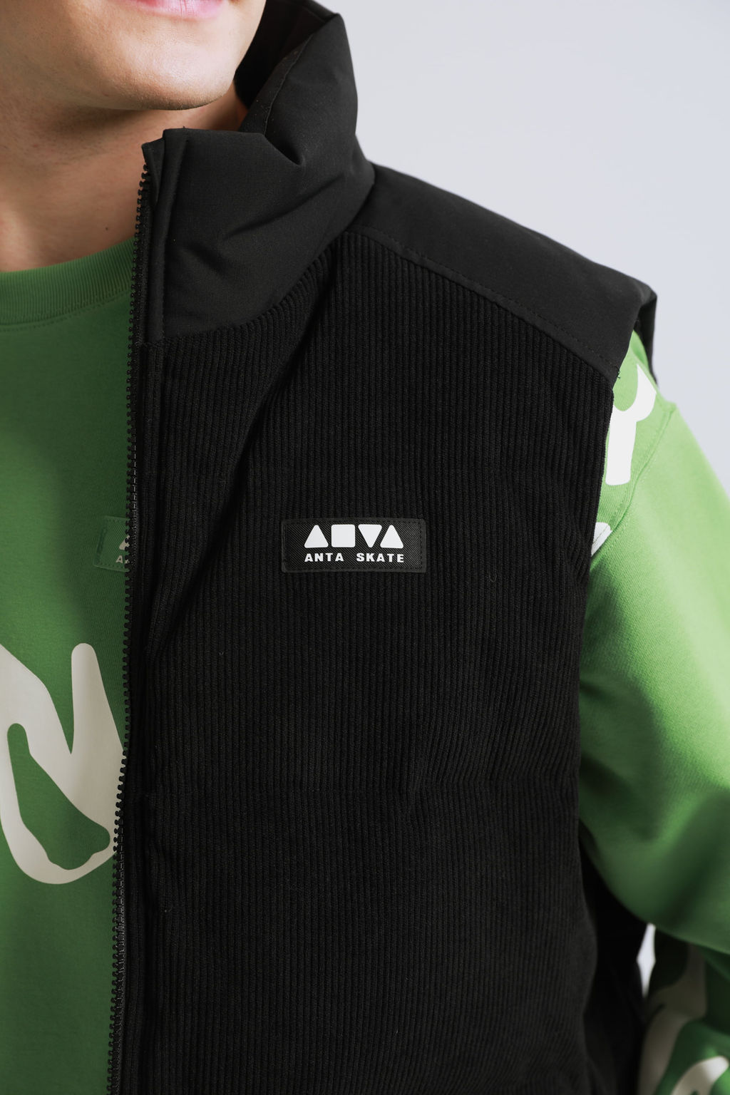 Пуховый жилет Чёрный - Anta фото 6