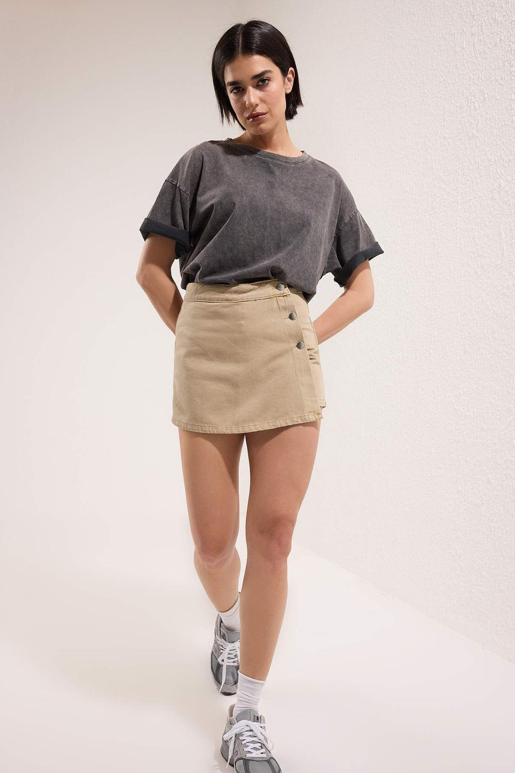 Trendyolmilla Bej Kruvaze Yuksek Bel Denim Sort Etek TWOSS25SR00206  фото 2
