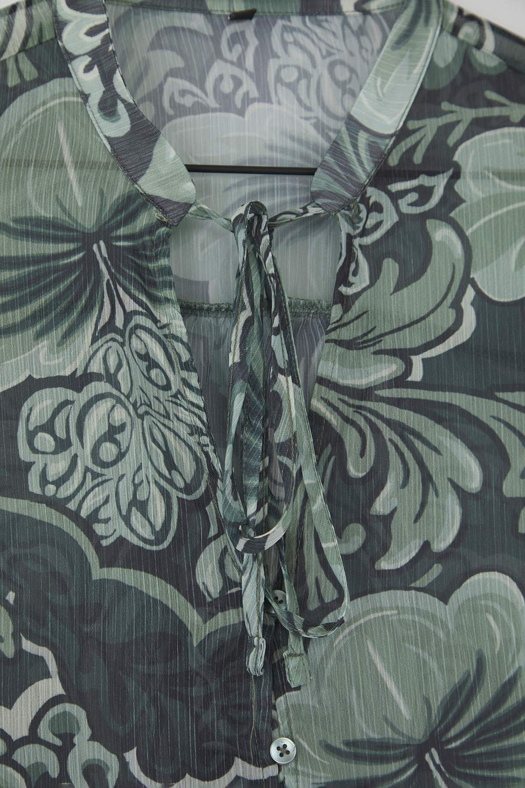 Haki-Cok Renkli Floral Desenli Astars?z Sifon Gomlek TWOAW26GO00057