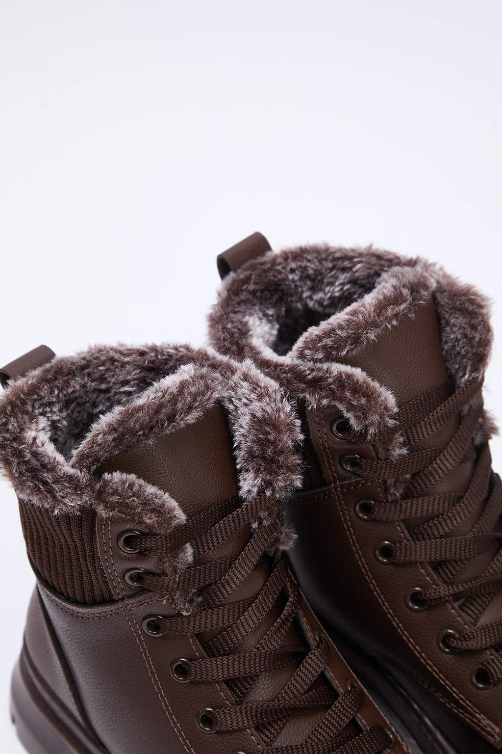 Trendyolmilla Shoes Siyah Kurk Detayl? Bagc?kl? Kad?n Postal Bot TAKAW25BO00027  фото 9