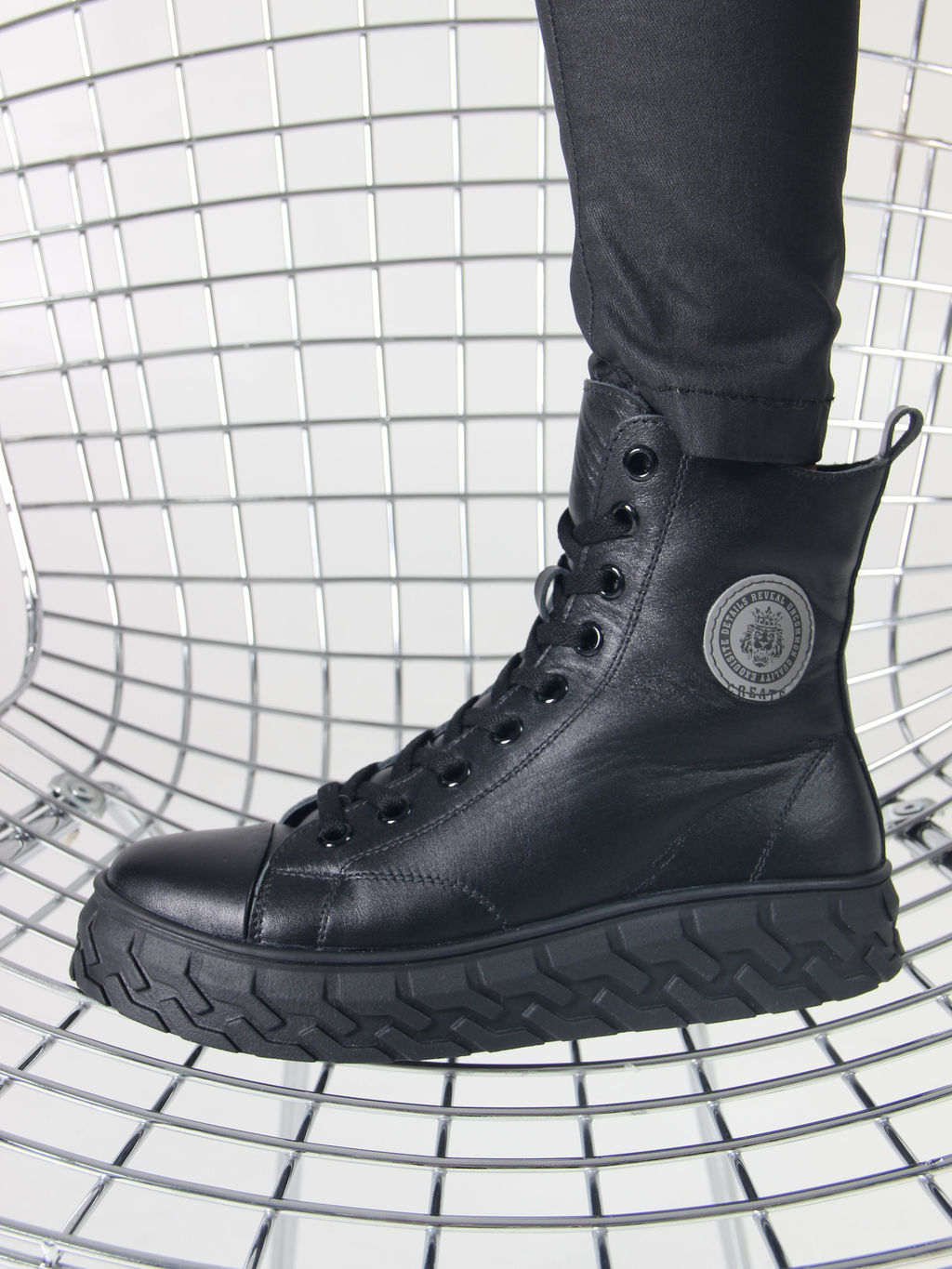 Ботинки 215.icebergbl. black/Мех