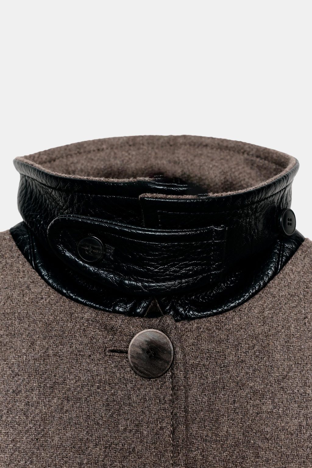 WOOL CAPE COAT WITH CONTRAST COLLAR - Zara фото 4