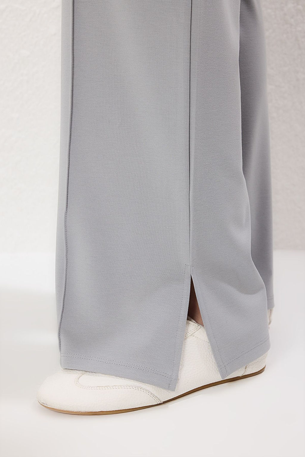 TRENDYOLMILLA Gri Nervur Detayl? Wideleg/Genis Kesim Pantolon TWOSS25PL00073 фото 5