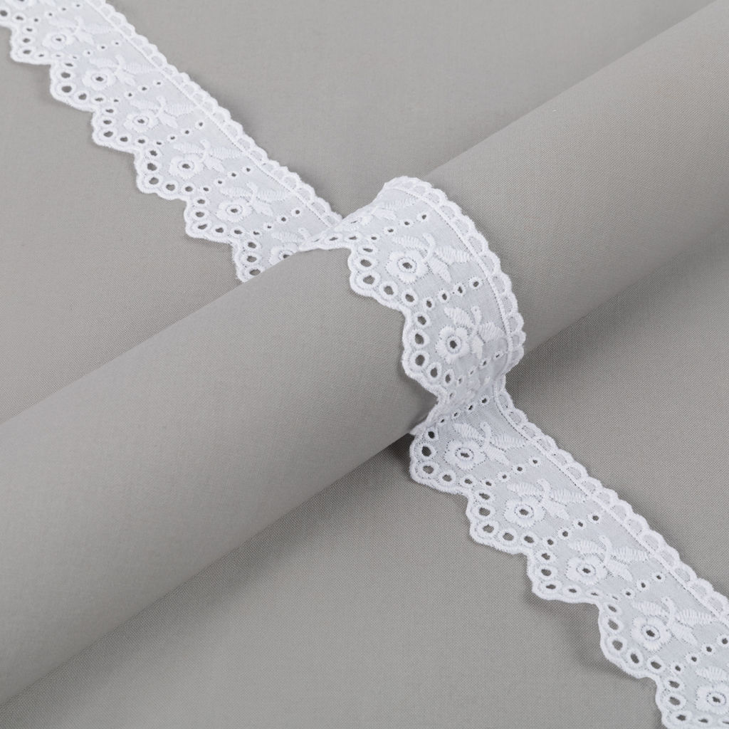 Шитье Gamma 40 мм GYEM-4002 в рулоне 9 м 0.2 м Турция белый