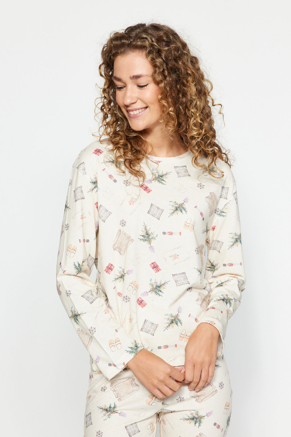 Trendyolmilla Krem %100 Pamuklu K?s Temal? Orme Pijama Tak?m? THMAW24PT00118