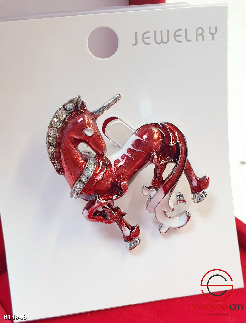 Брошь лошадь символ 2026 года