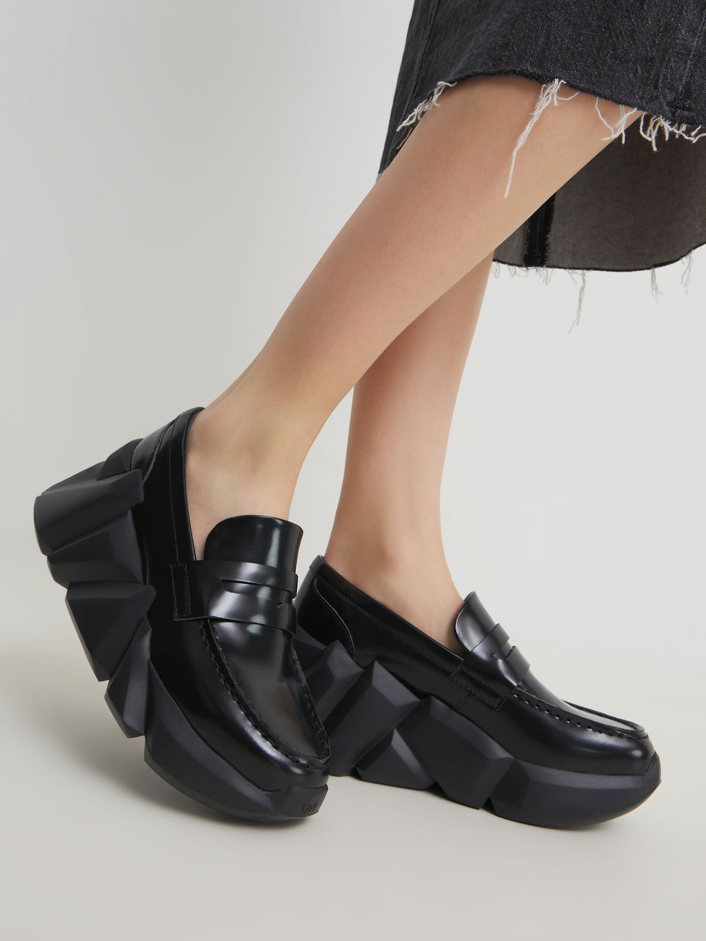 Женские лоферы UNITED NUDE Space Kick Loafer Артикул 4480424, черный