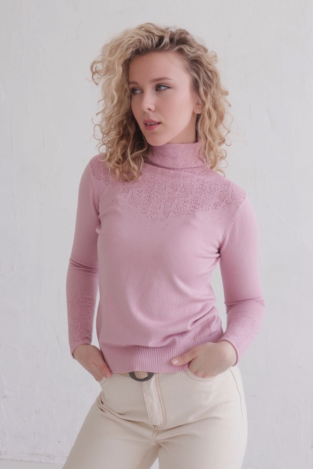 12208 Свитер с ажурной кокеткой пудровый - Martichelli фото 8