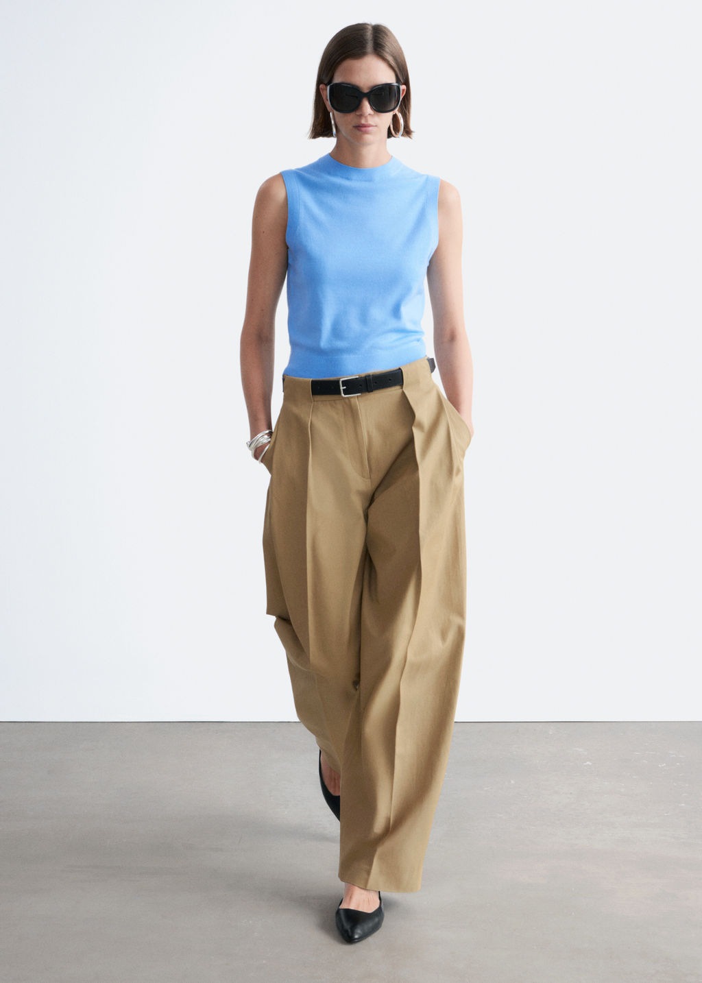 Pantalones plisados de perneras anchas - H&m фото 4