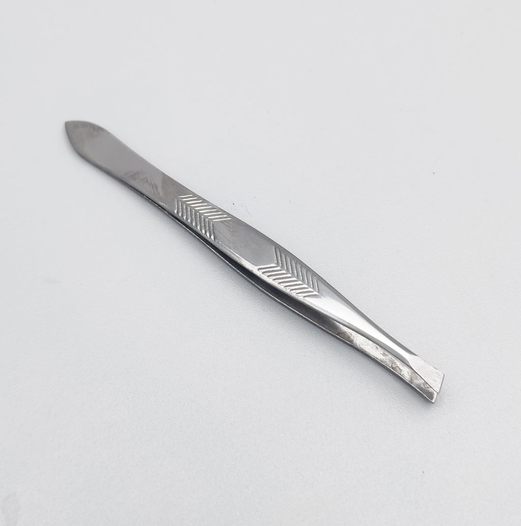 Zinger Пинцет для бровей скошенный / Standard 86012 S, 88 мм, серебристый глянцевый  фото 3