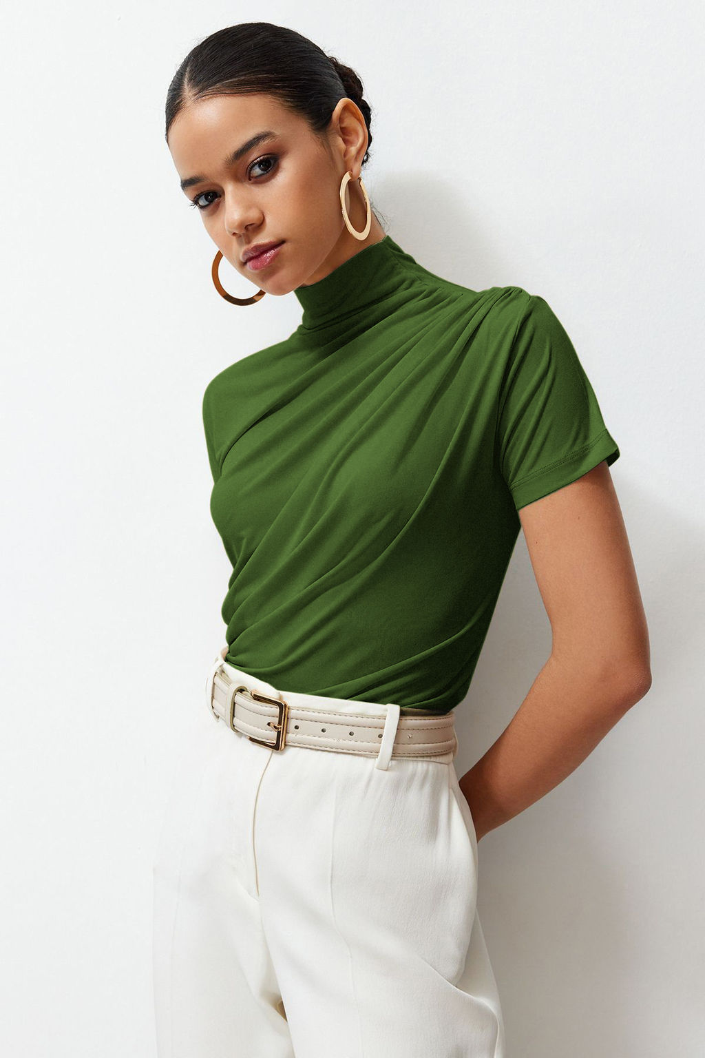 Yag Yesili Drape Detayl? Fitted/Vucuda Oturan K?sa Kollu Dik Yaka Esnek Orme Bluz TWOSS24BZ00426