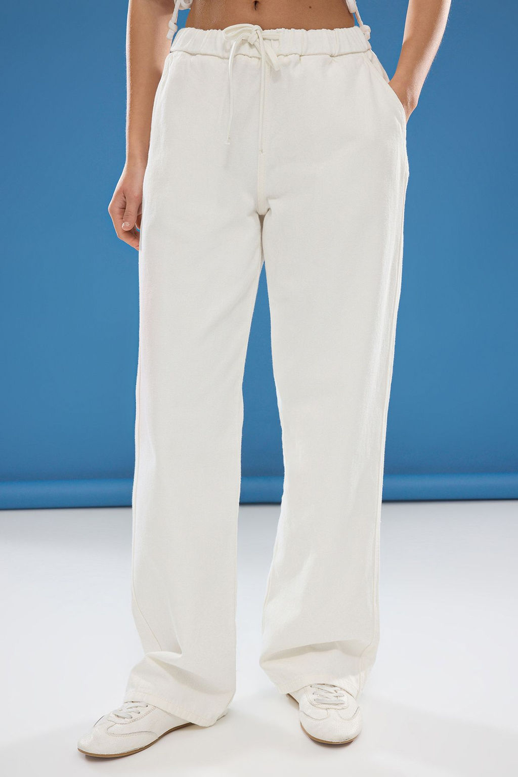 Beyaz Beli Lastikli Normal Bel Wide Leg Jeans TWOSS25JE00050 - Trendyolmilla фото 3