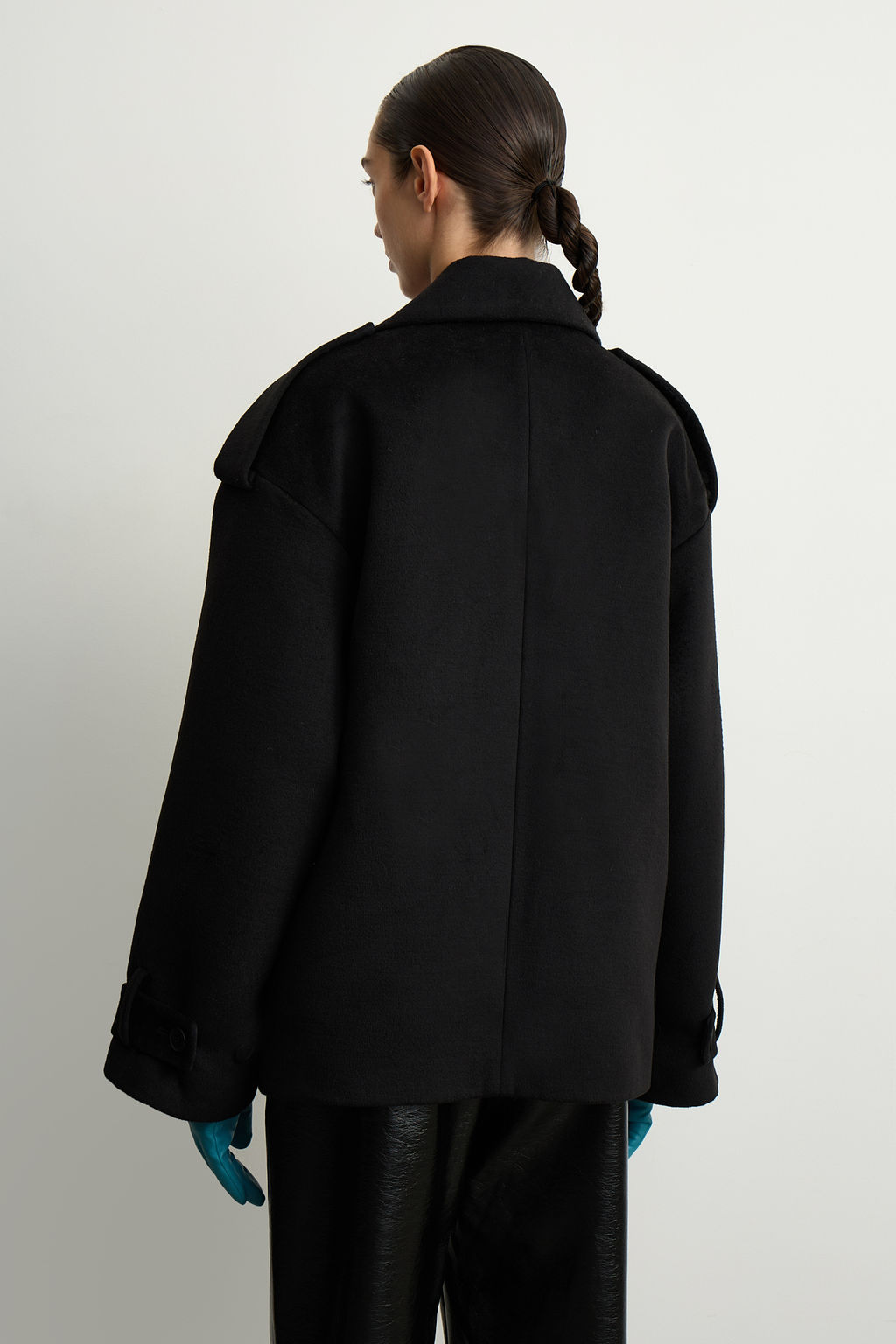 Полупальто с поясом и отлетной кокеткой - Mollis фото 5