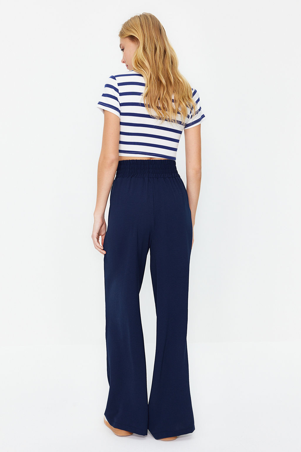 Lacivert Wide Leg/Genis Paca Beli Lastikli Dokuma Pantolon TWOSS22PL00024