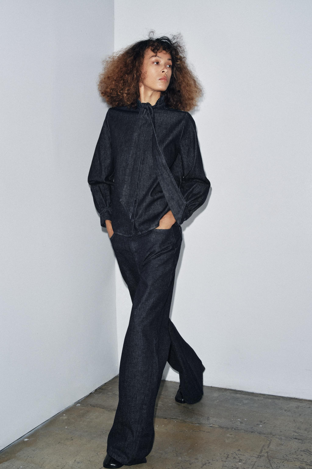 ZW COLLECTION DENIM SHIRT WITH BOW - Zara фото 3