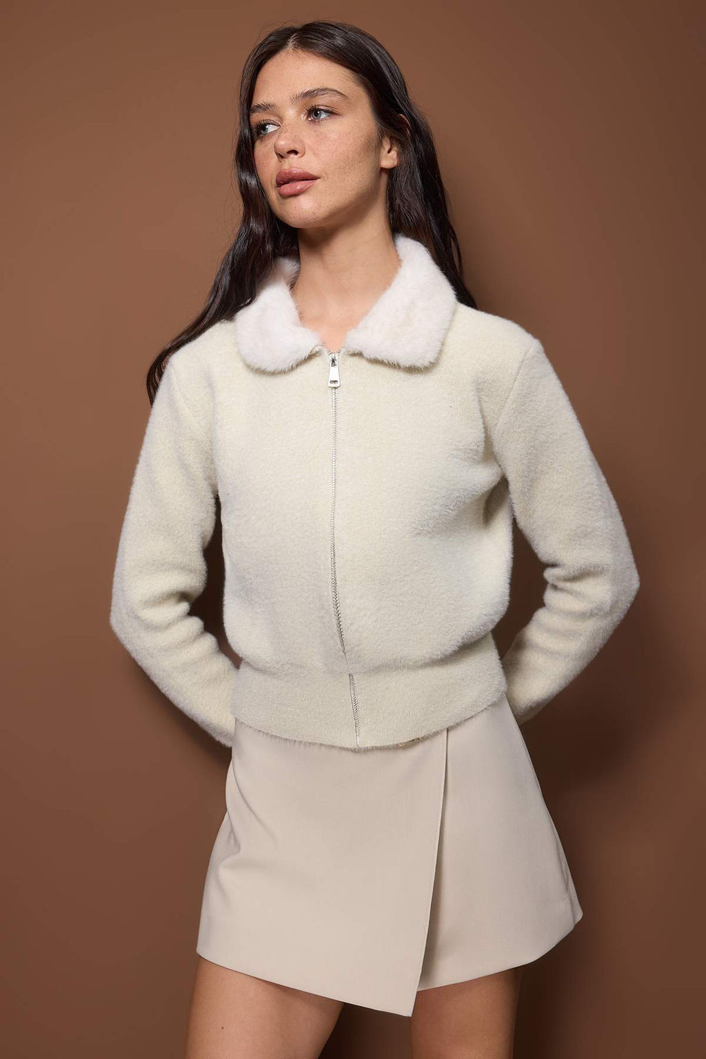 Ekru Yumusak Dokulu Yakas? Kurklu Triko H?rka TWOAW26HI00294