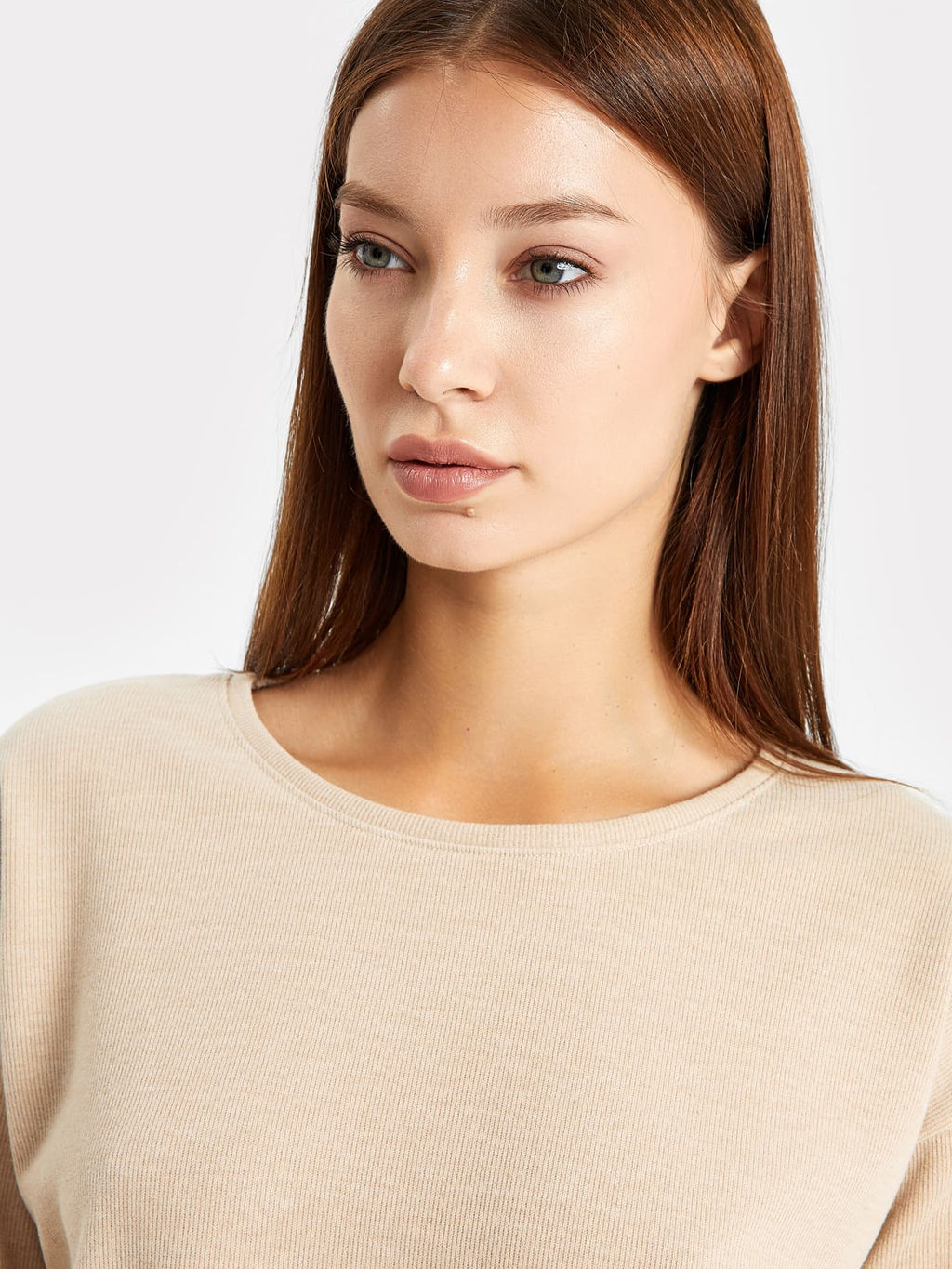 Комплект женский (джемпер, брюки) в бежевом оттенке - Mark formelle фото 4