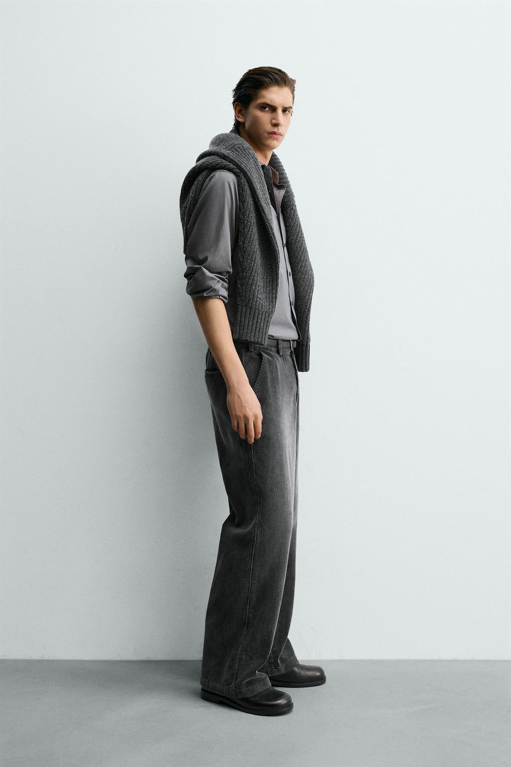 RELAXED FIT CORDUROY TROUSERS - Zara фото 4