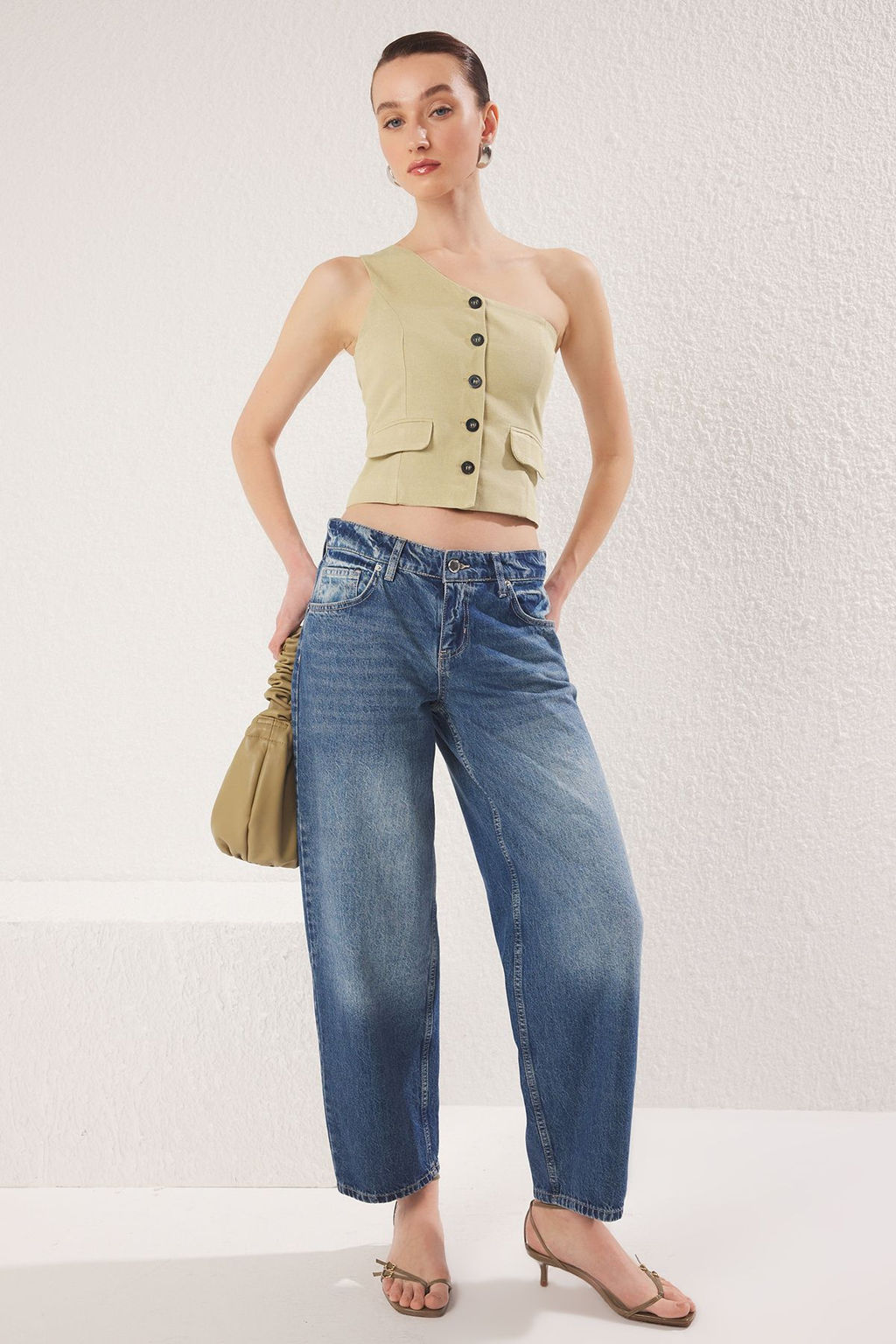 Trendyolmilla Haki Regular Keten Gorunumlu Tek Kol Dokuma Yelek TWOSS25YE00086  фото 10