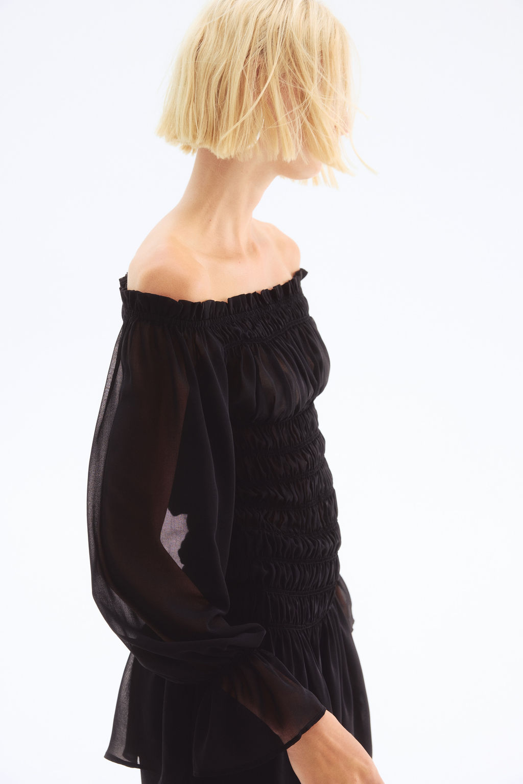 Vestido off-the-shoulder con secci?n nido de abeja - H&m фото 6