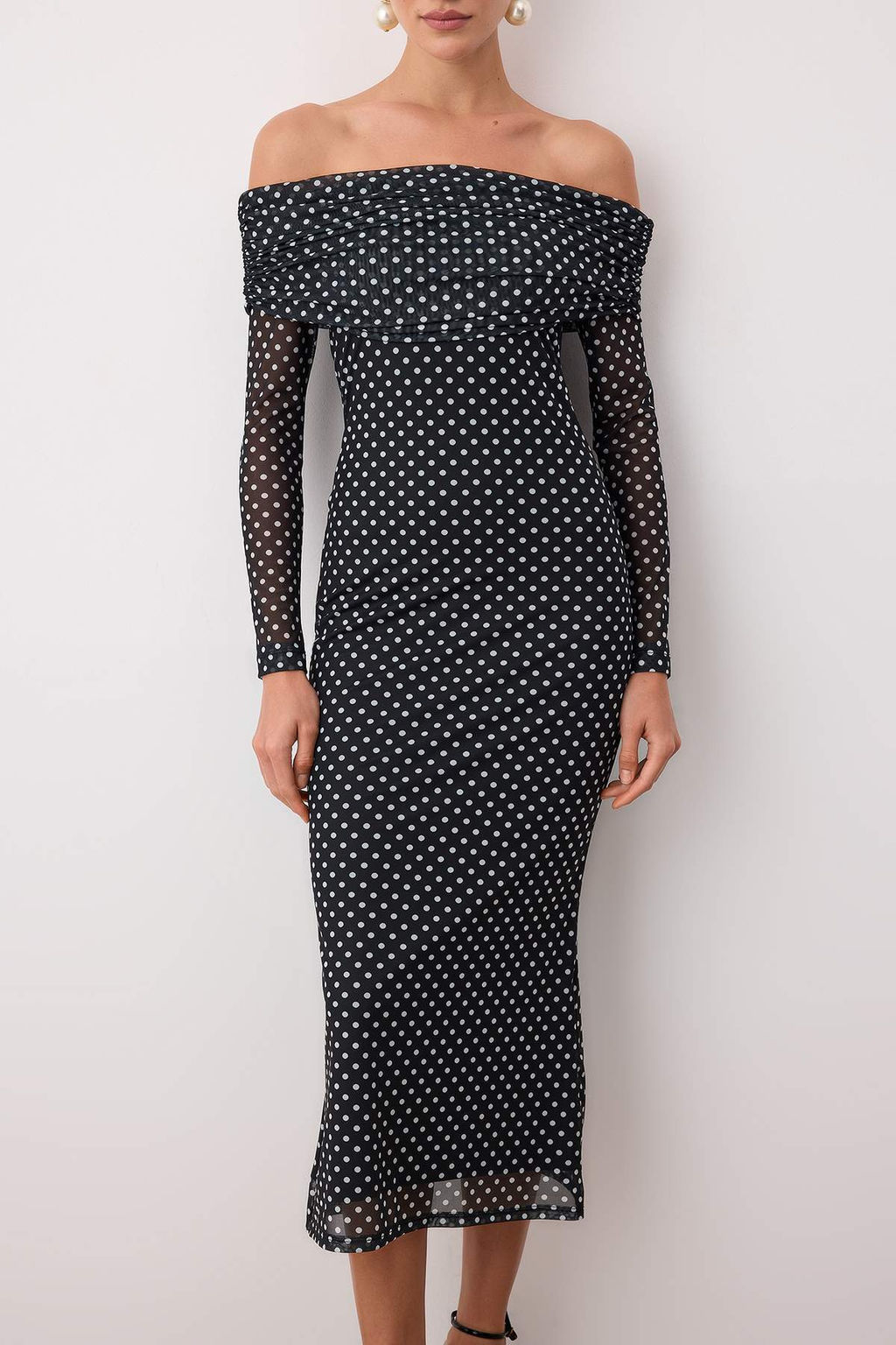 Siyah-Beyaz Puantiyeli Astarl? Tul Elbise TPRAW26EL00073 - Trendyolmilla фото 3