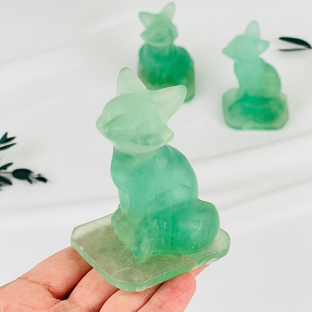 Фигурка Лиса из Флюорита