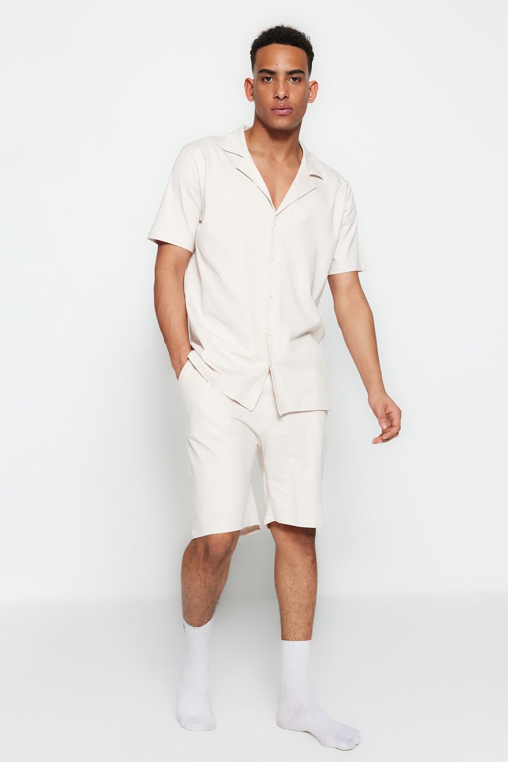 TRENDYOL MAN Lacivert Unisex Regular Fit Apas Yaka Sortlu Pijama Tak?m? TMNSS23PT00007 - Trendyolmilla фото 3