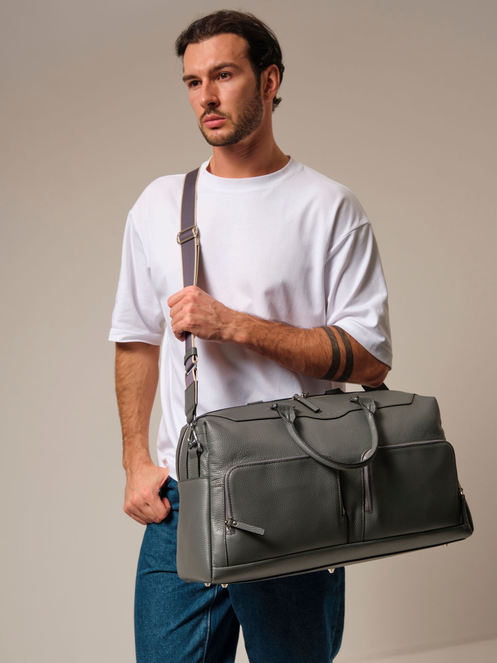 Сумка дорожная Azaro 8042 хромо