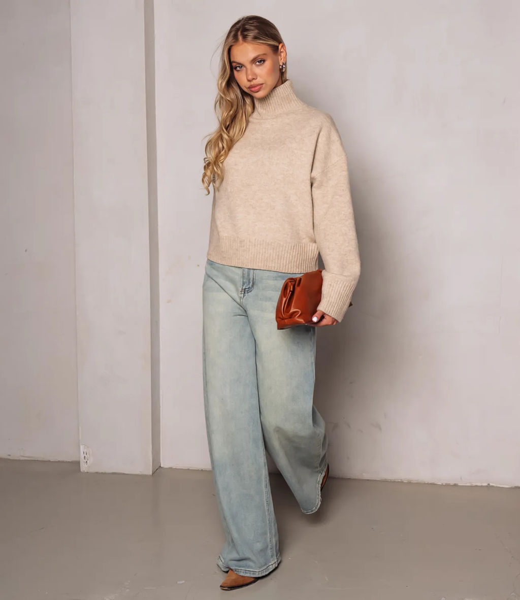 Свитер #ОКТ125001, бежевый