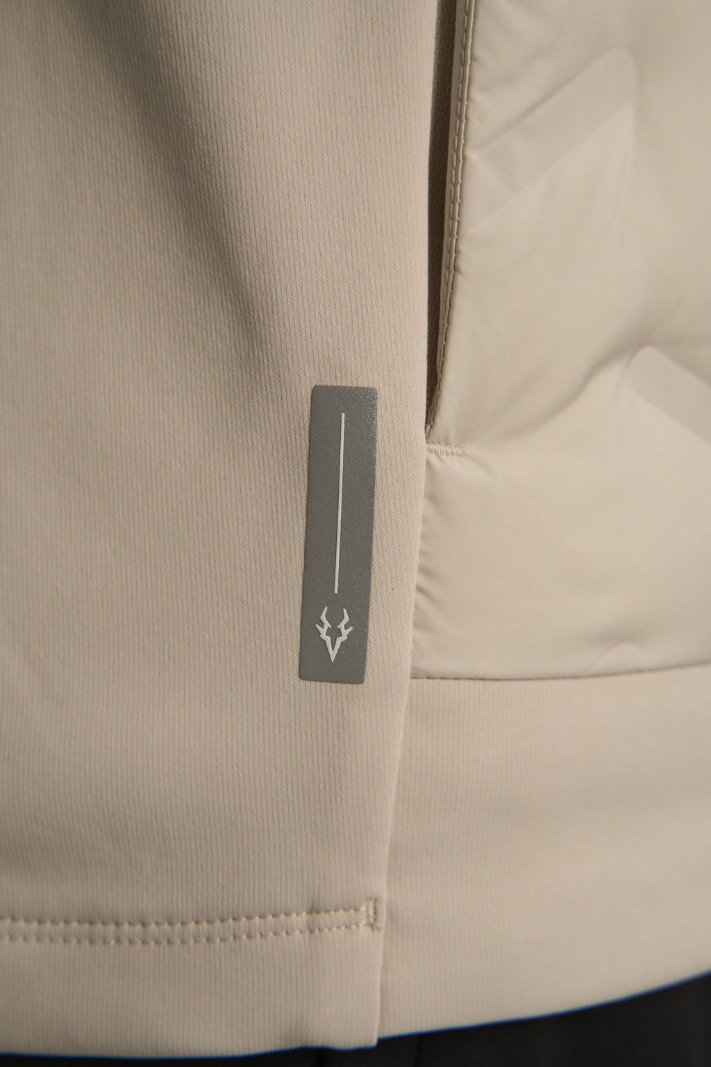 Жилет утепленный комбинированный Бежевый ANTA RUNNING Fleece Vest