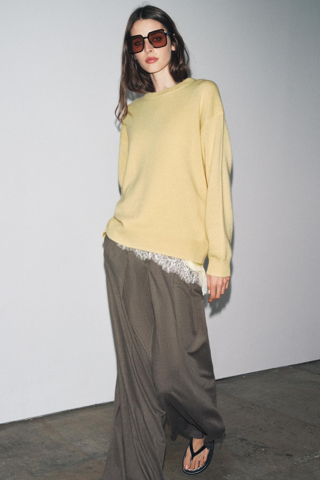 BASIC 100% CASHMERE SWEATER