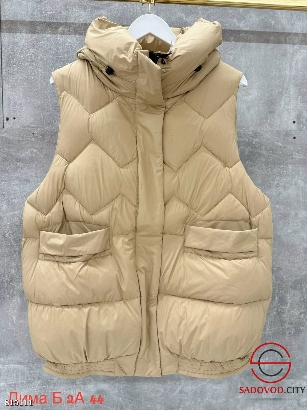 Жилетка женская с карманами