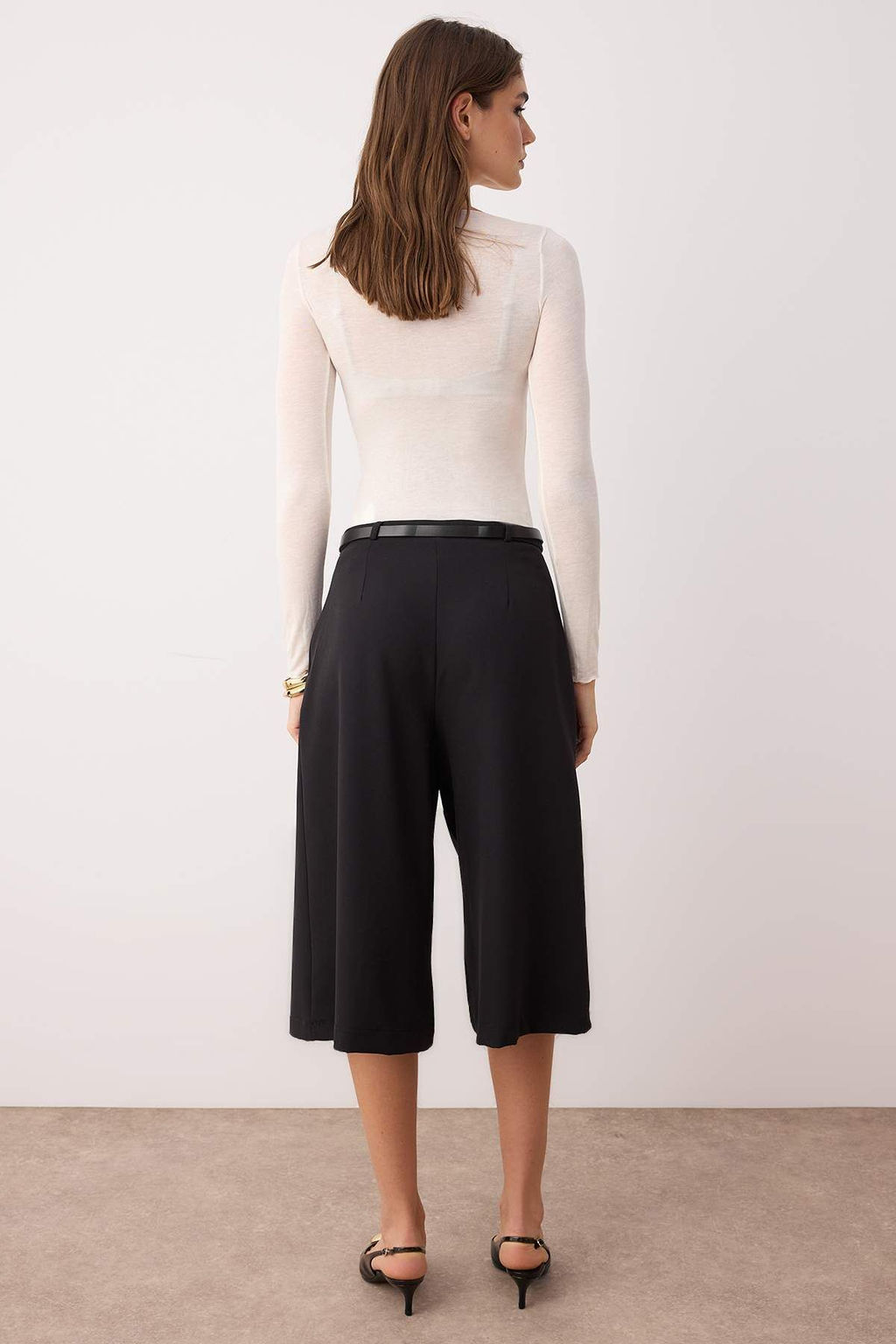 Siyah Uzun Kemerli Sort & Bermuda TWOAW26SR00007 - Trendyolmilla фото 4